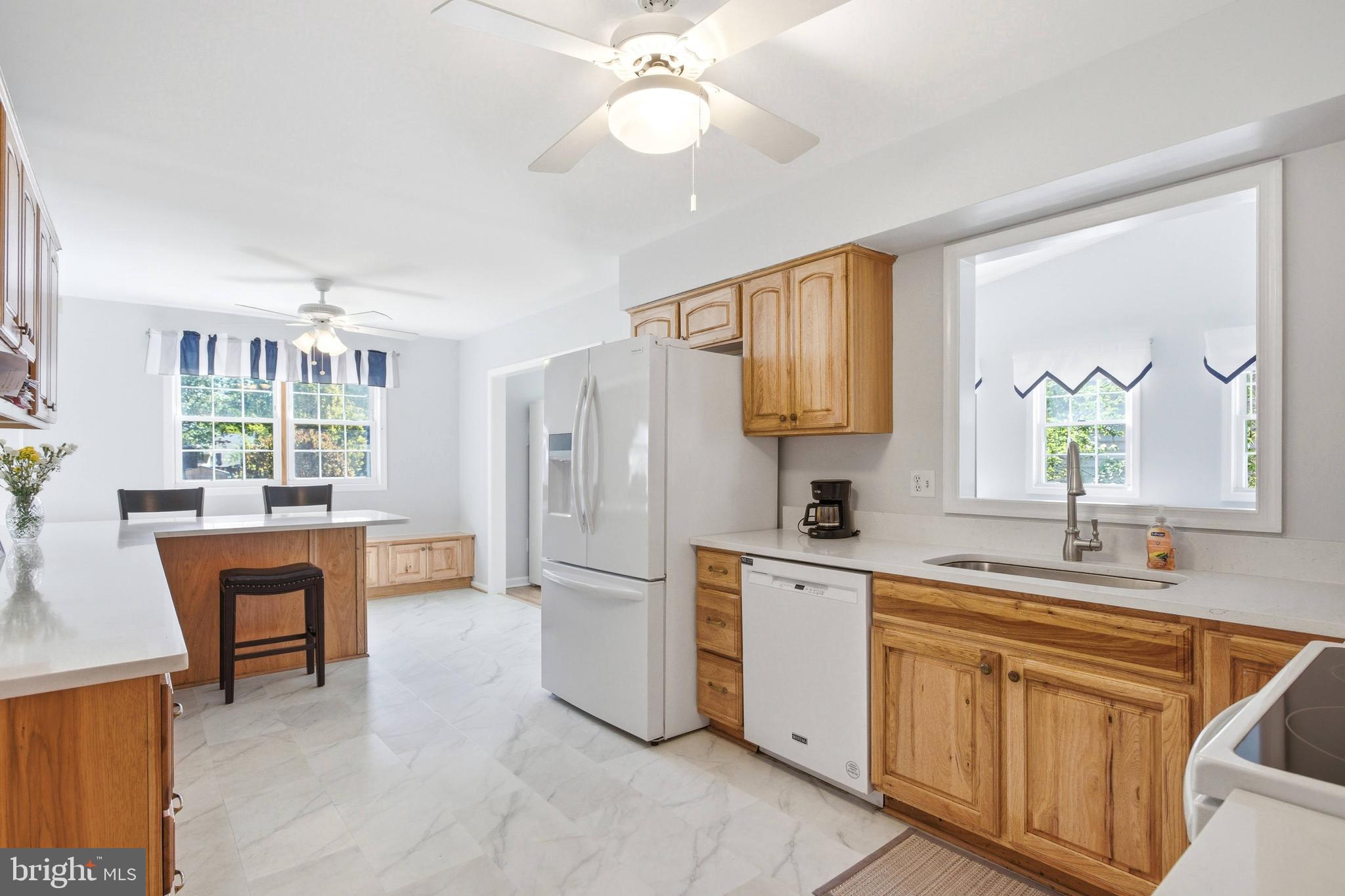 SIGNAL HILL - Residential