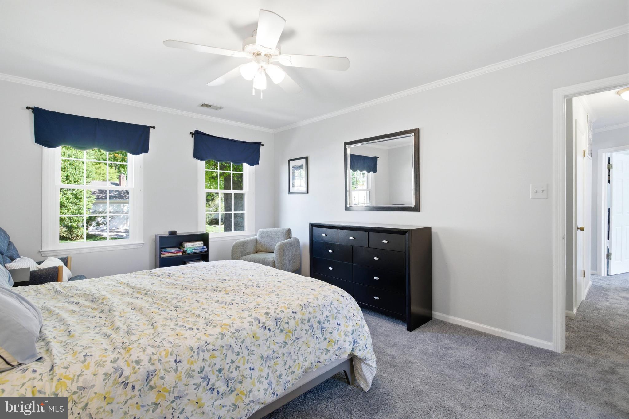 SIGNAL HILL - Residential