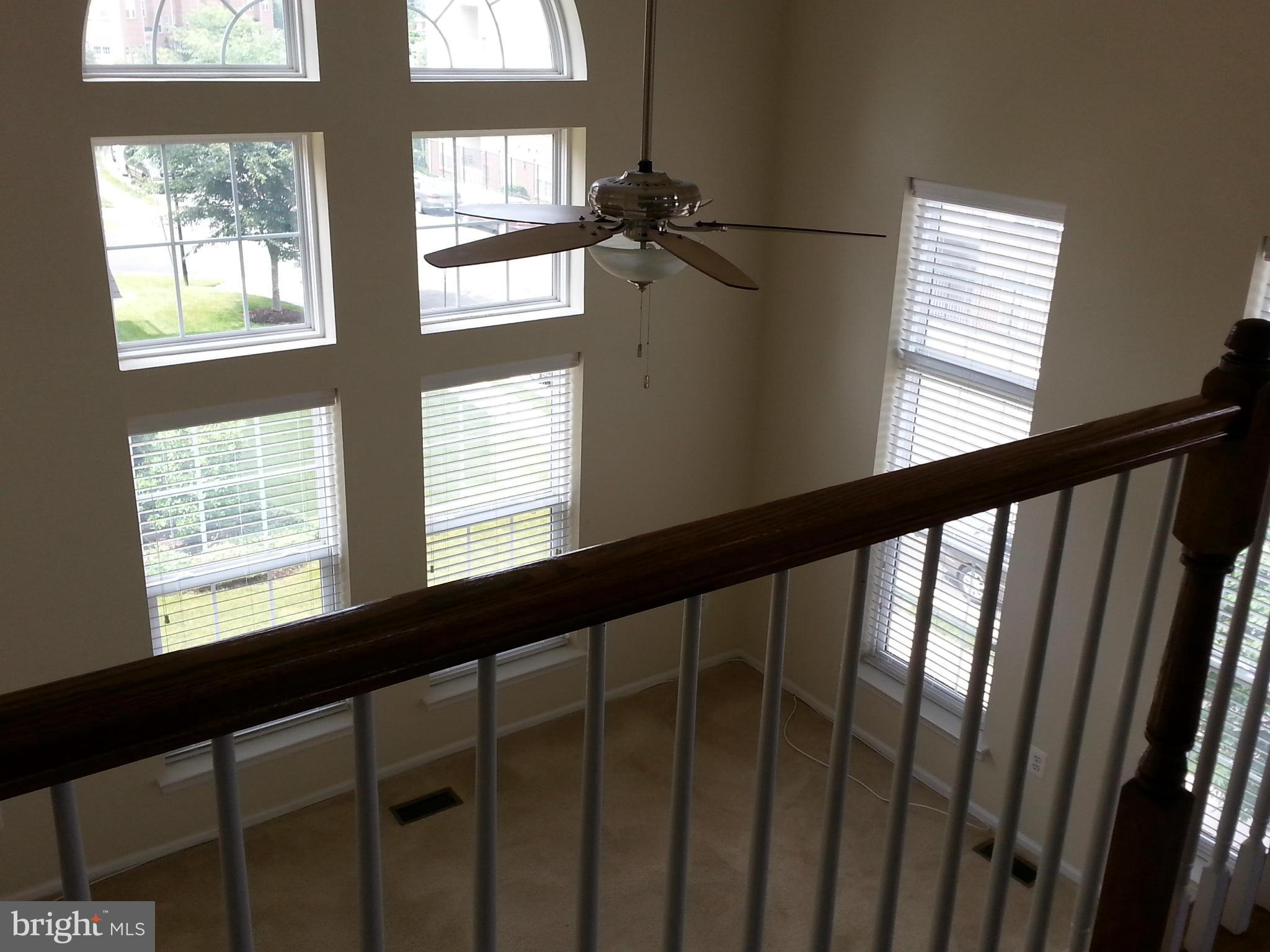 THE TOWNES CONDOMINIUM - Residential Lease