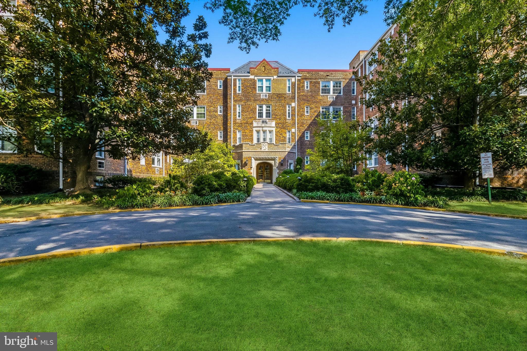 3051 IDAHO AVENUE NW 421