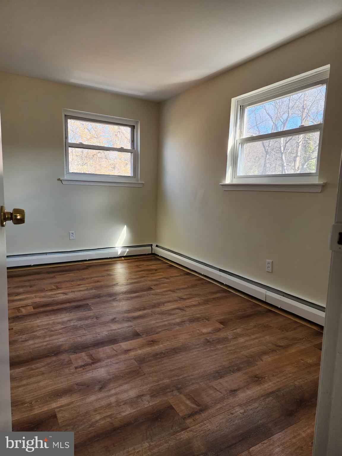 MEADOWBROOK - Residential Lease