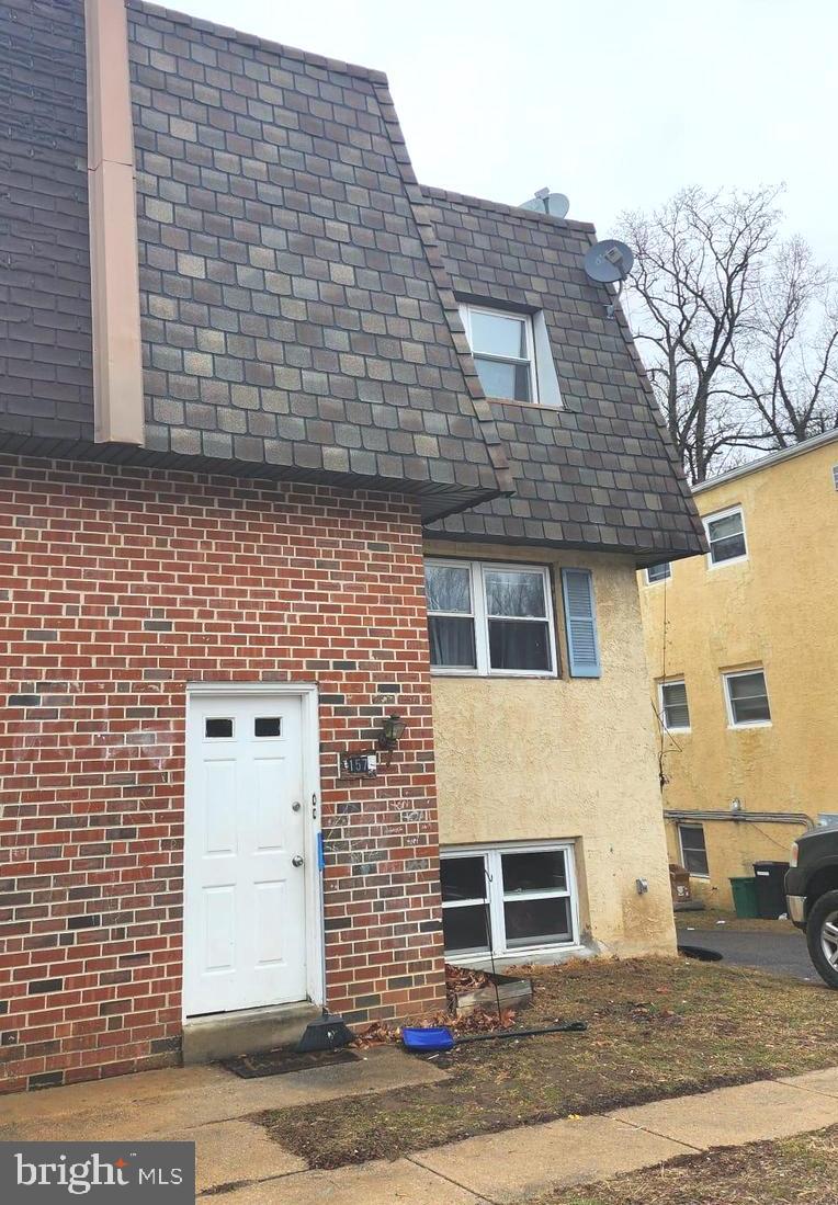 MEADOWBROOK - Residential Lease