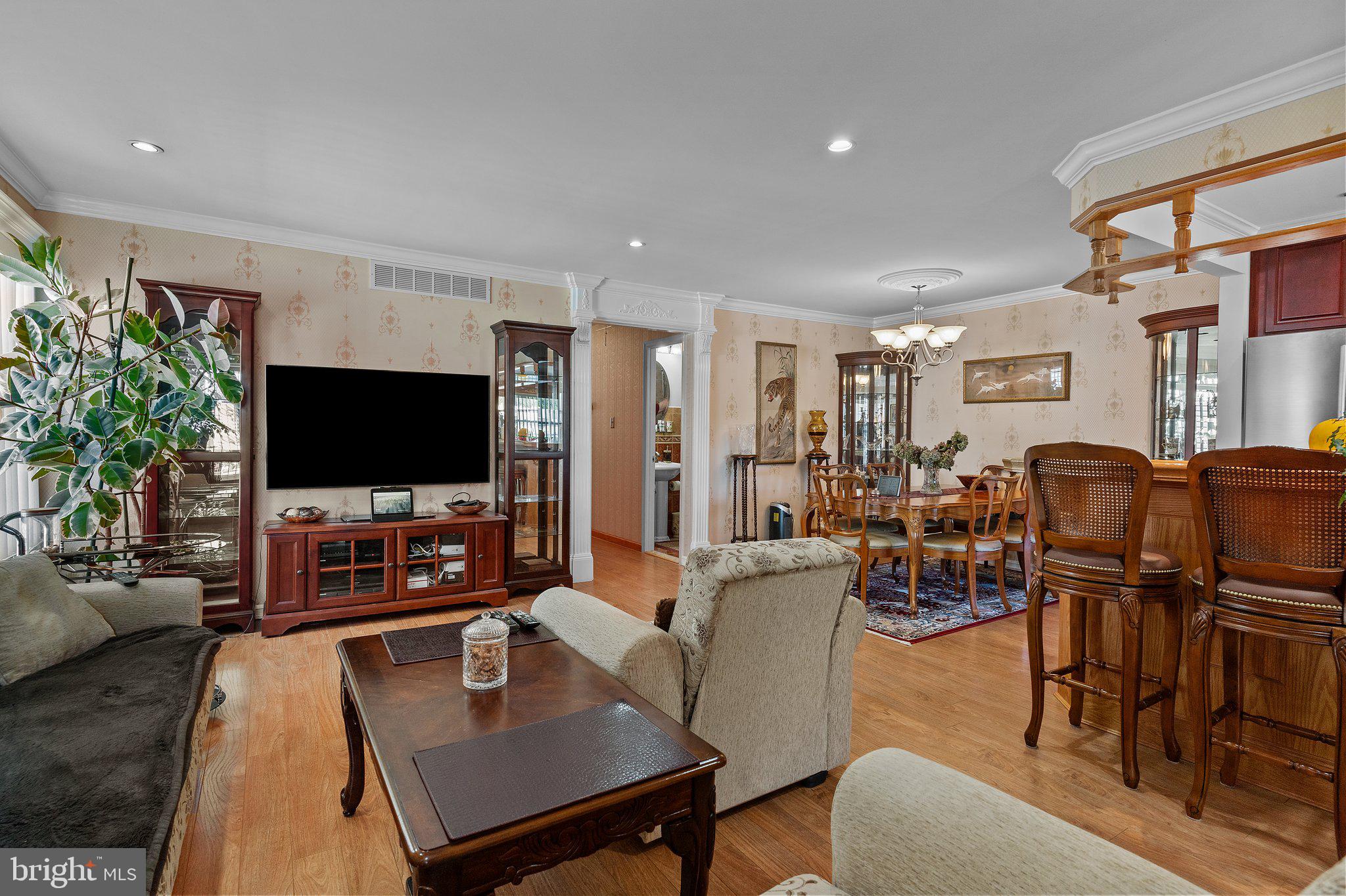 SOMERTON - Residential