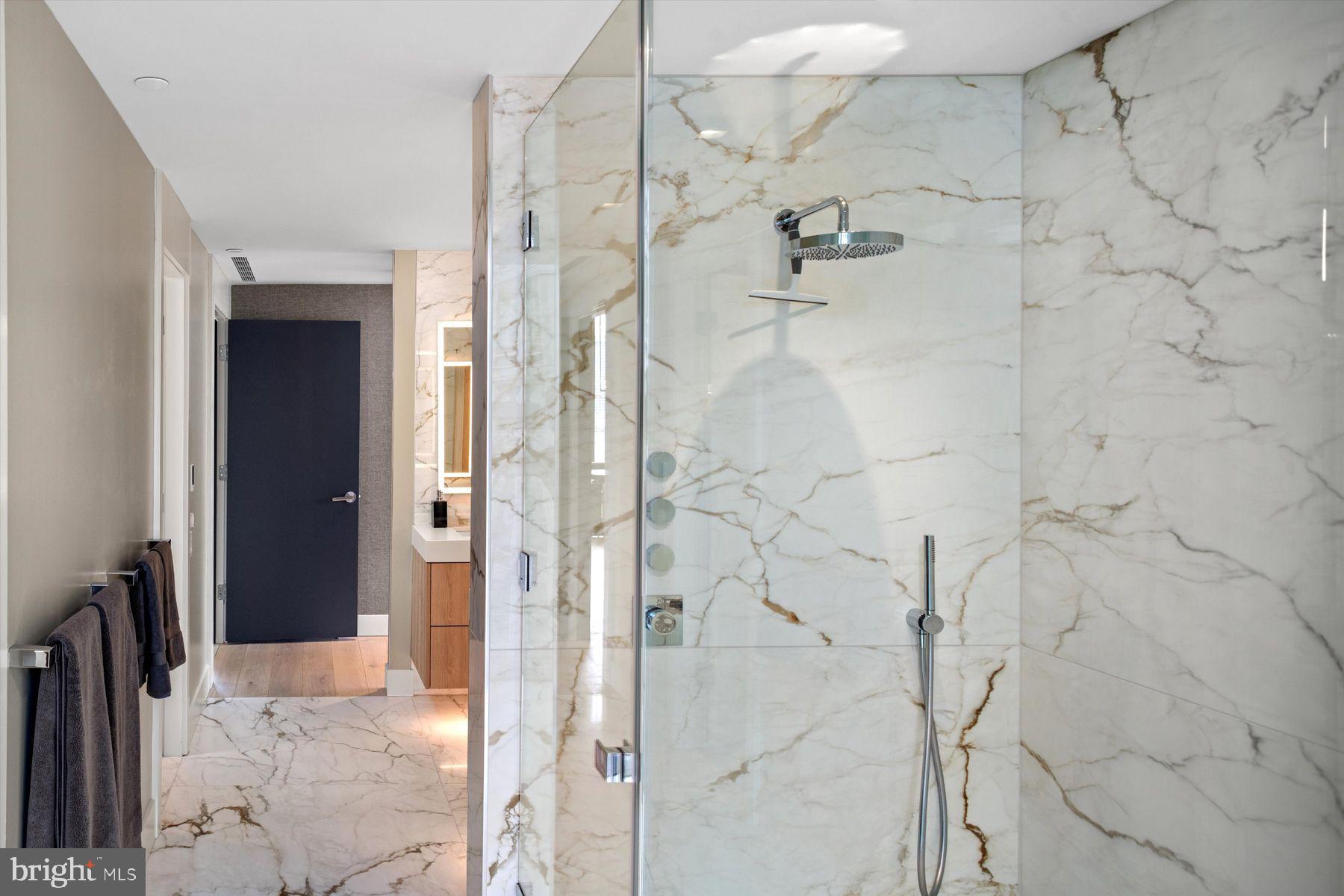 ART MUSEUM AREA - Residential