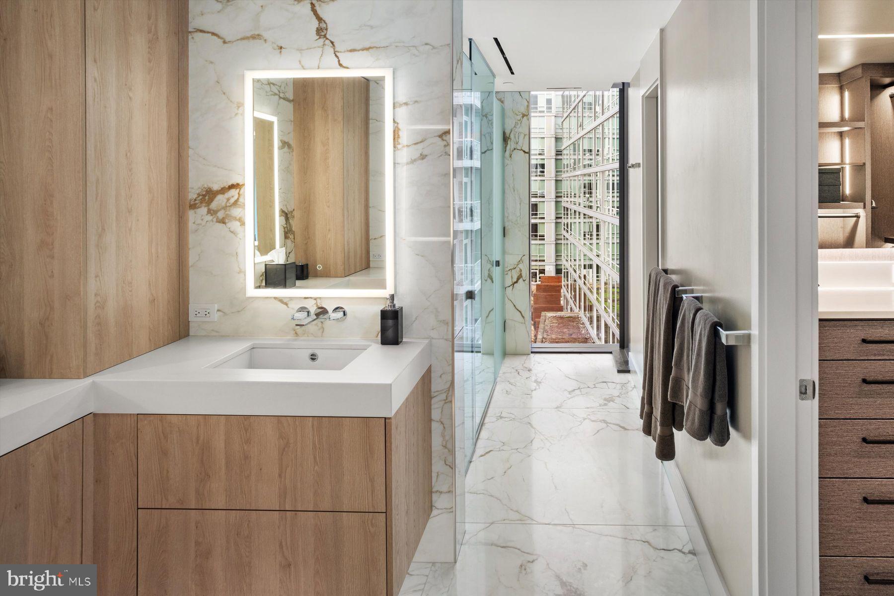 ART MUSEUM AREA - Residential