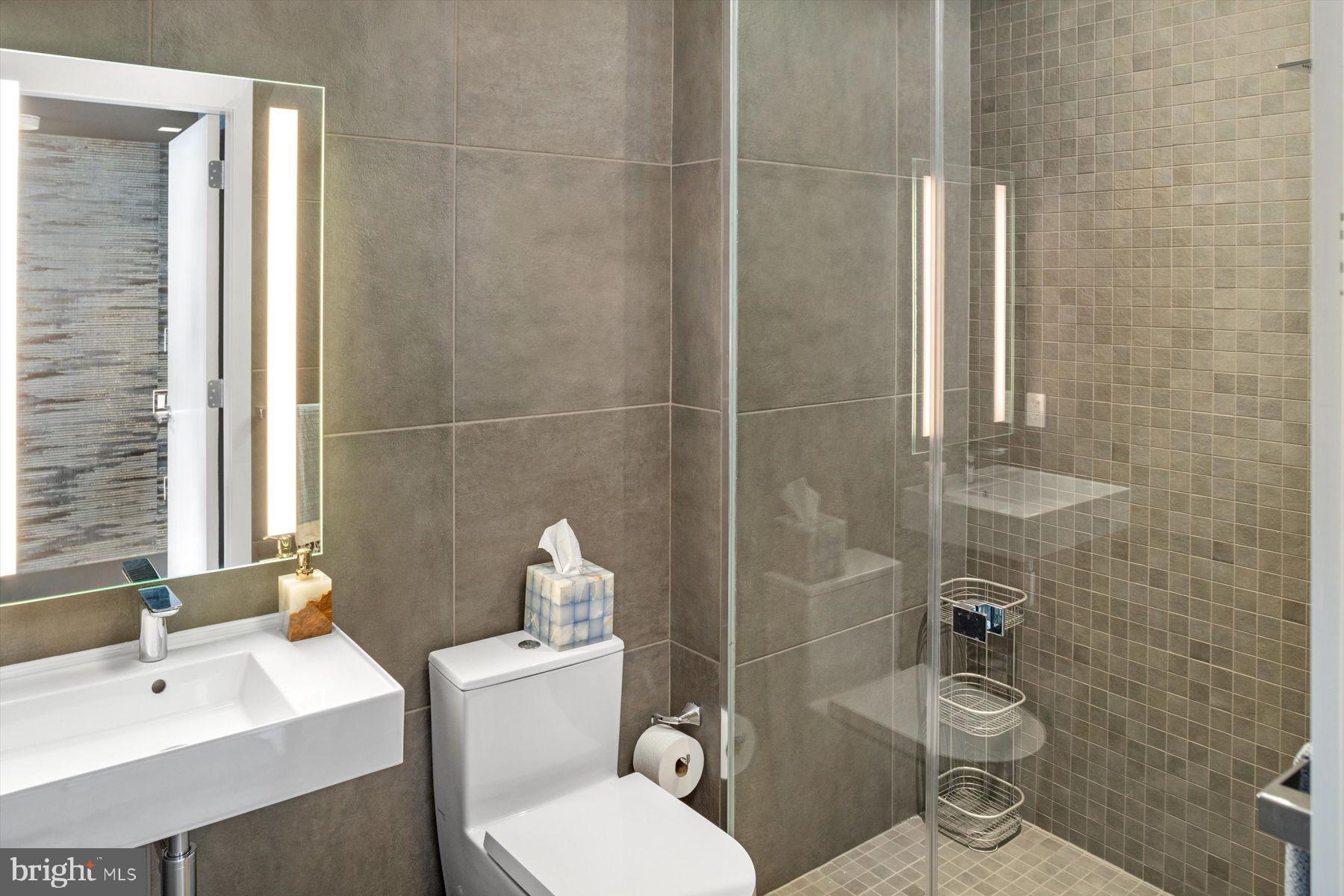 ART MUSEUM AREA - Residential