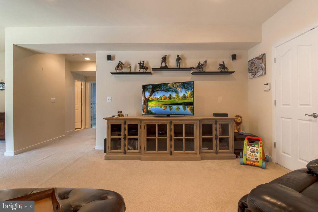 HILLS OF AQUIA - Residential