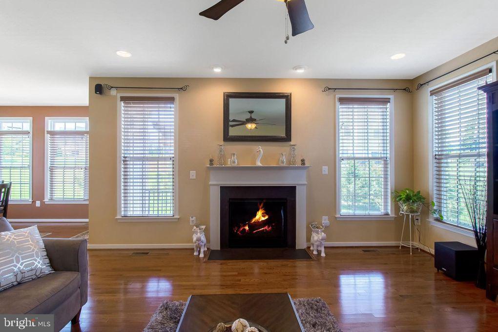 HILLS OF AQUIA - Residential