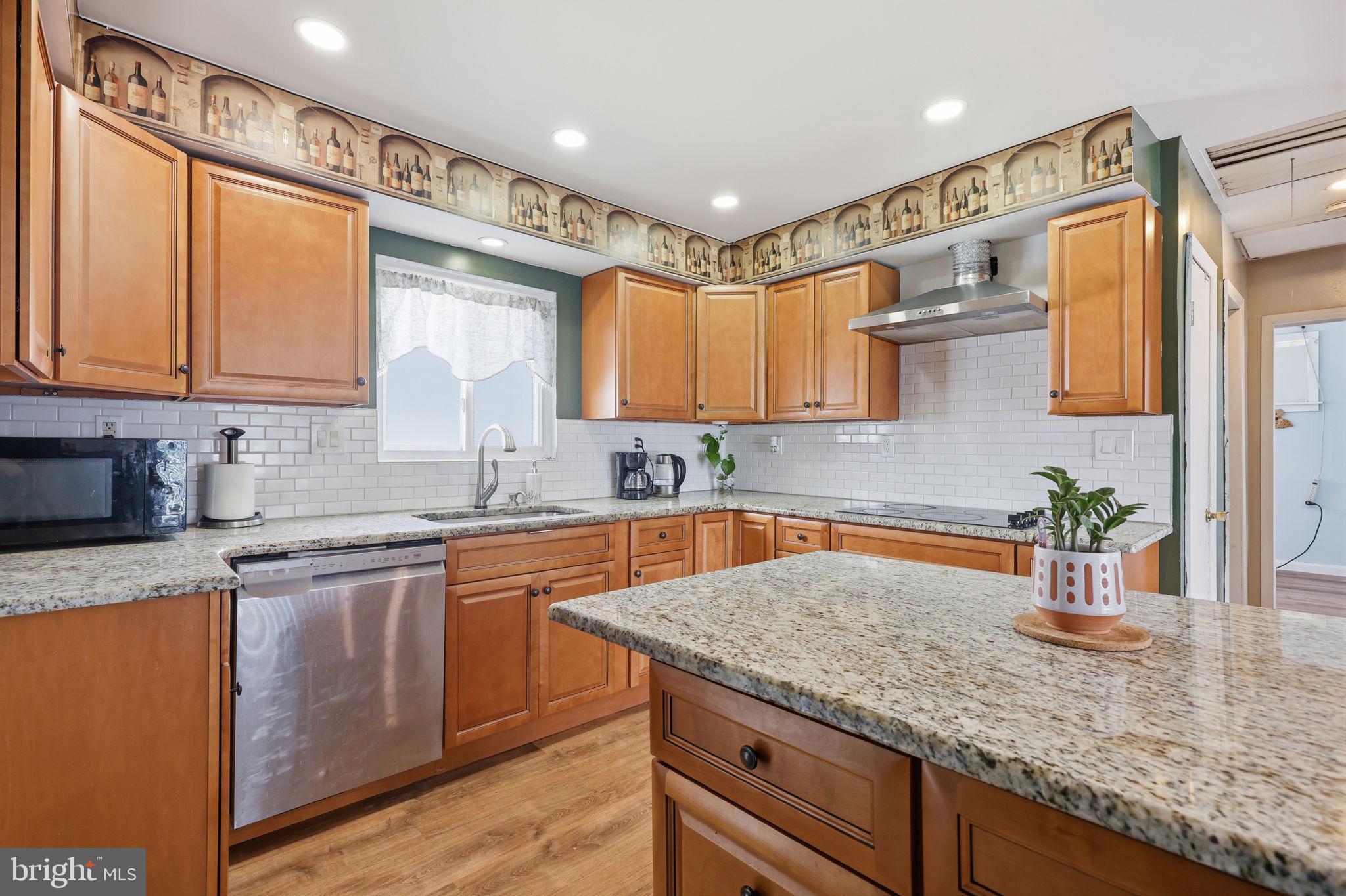 LAUREL BEND - Residential