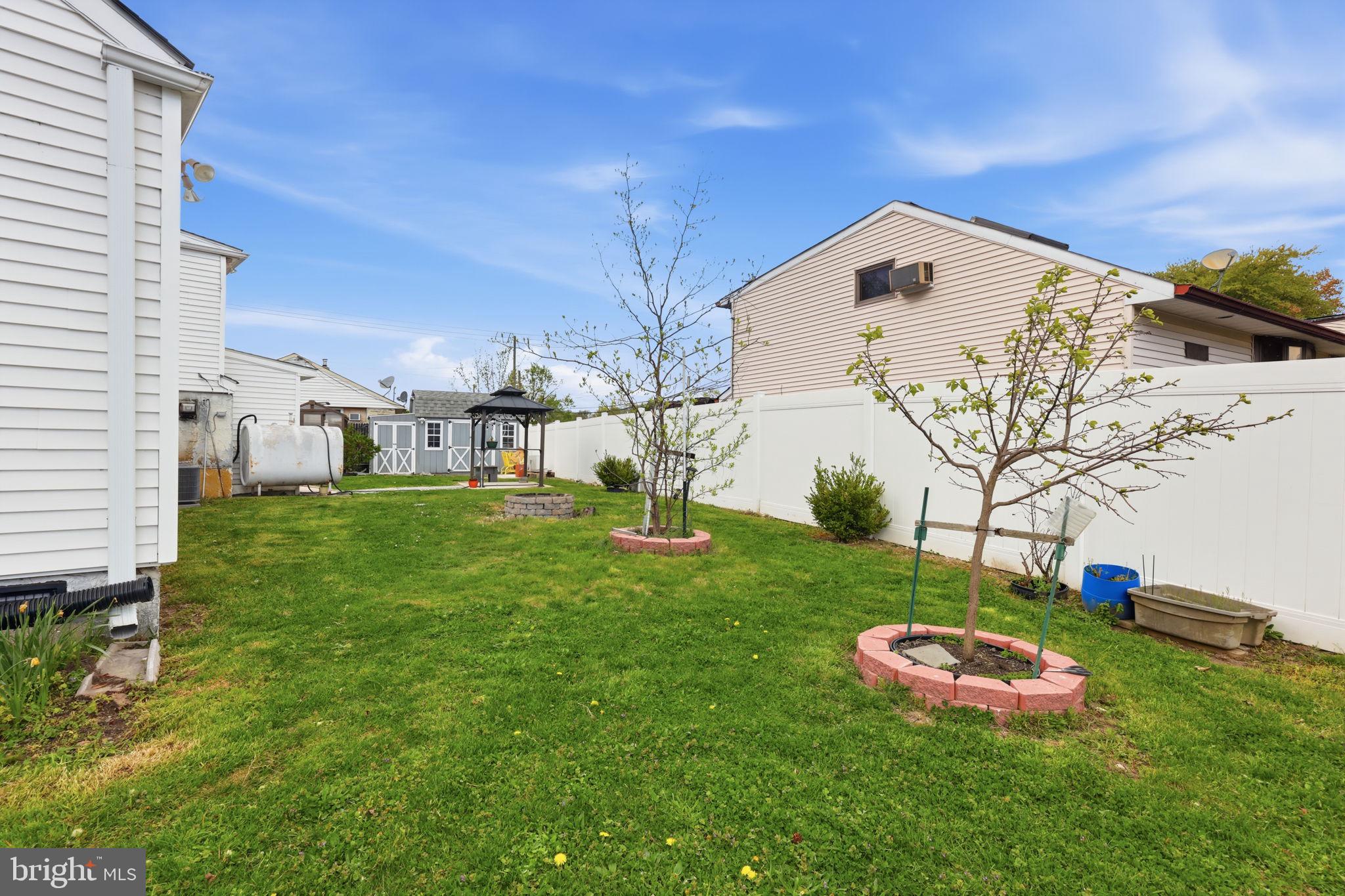 LAUREL BEND - Residential