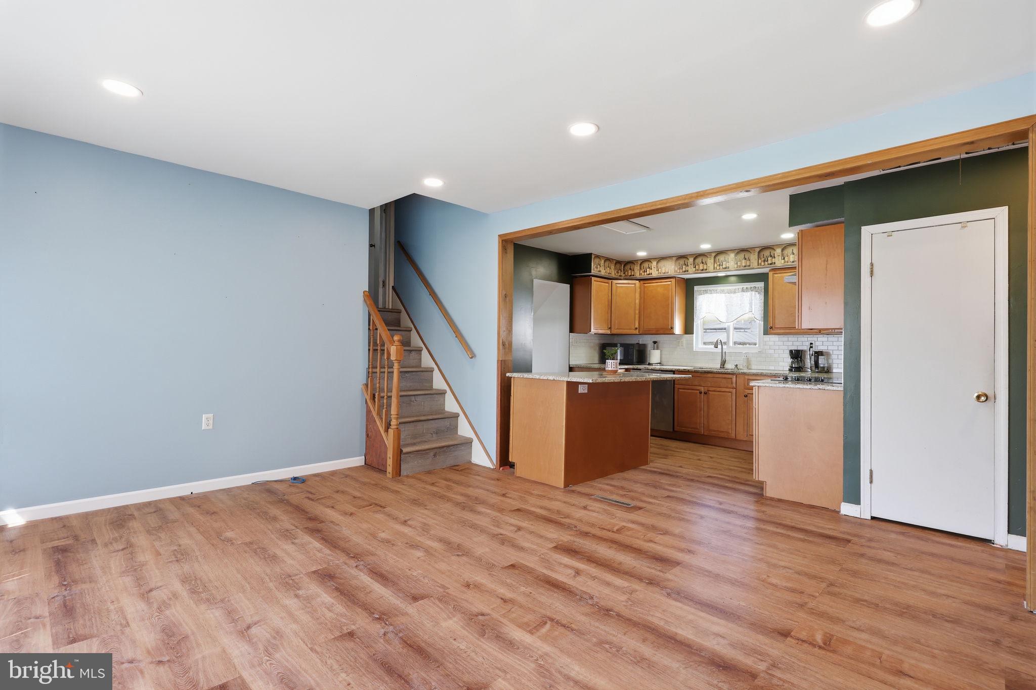 LAUREL BEND - Residential