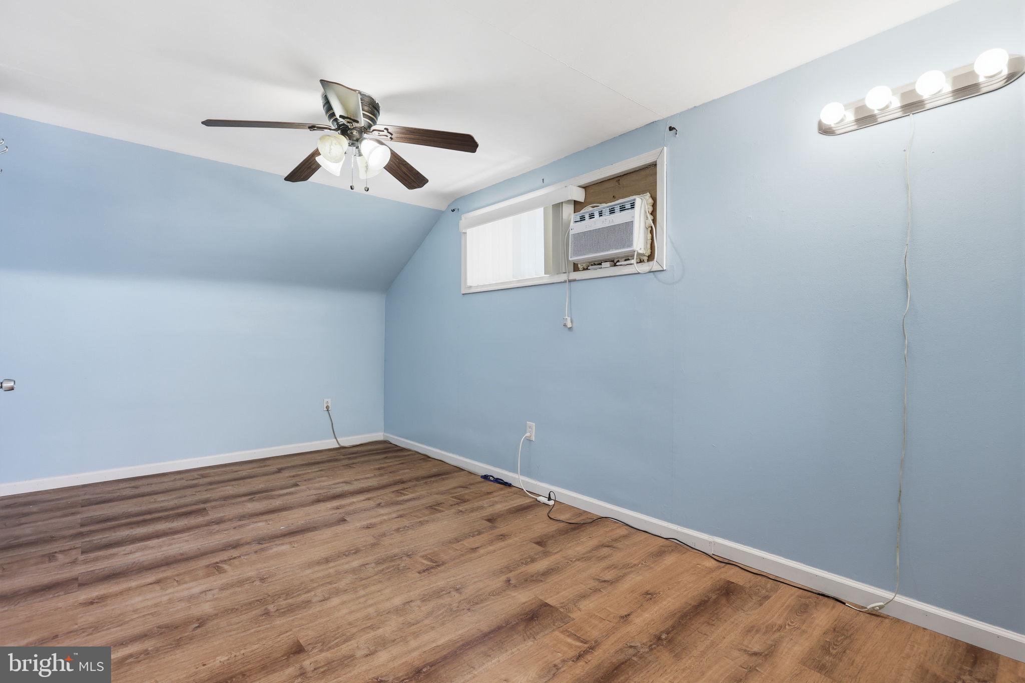 LAUREL BEND - Residential