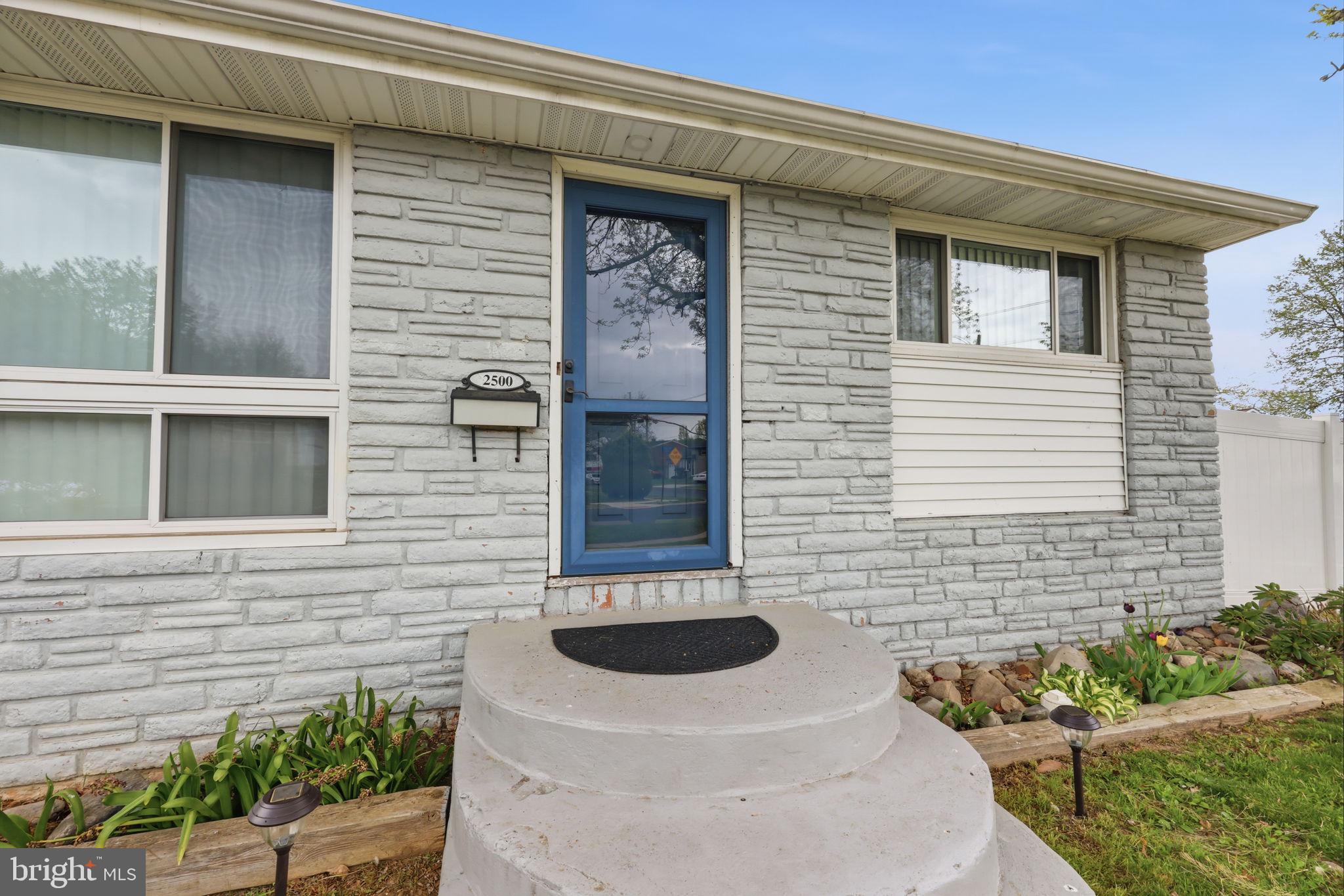 LAUREL BEND - Residential