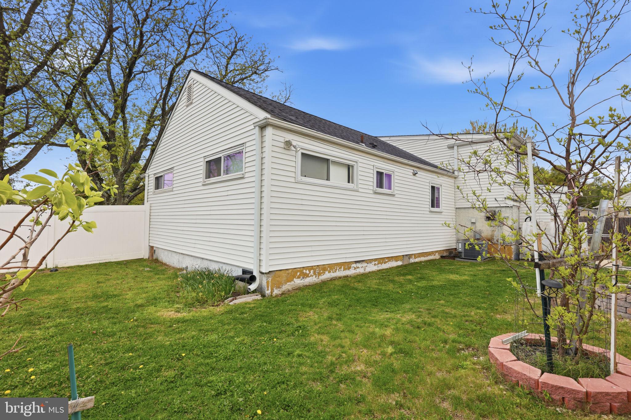 LAUREL BEND - Residential