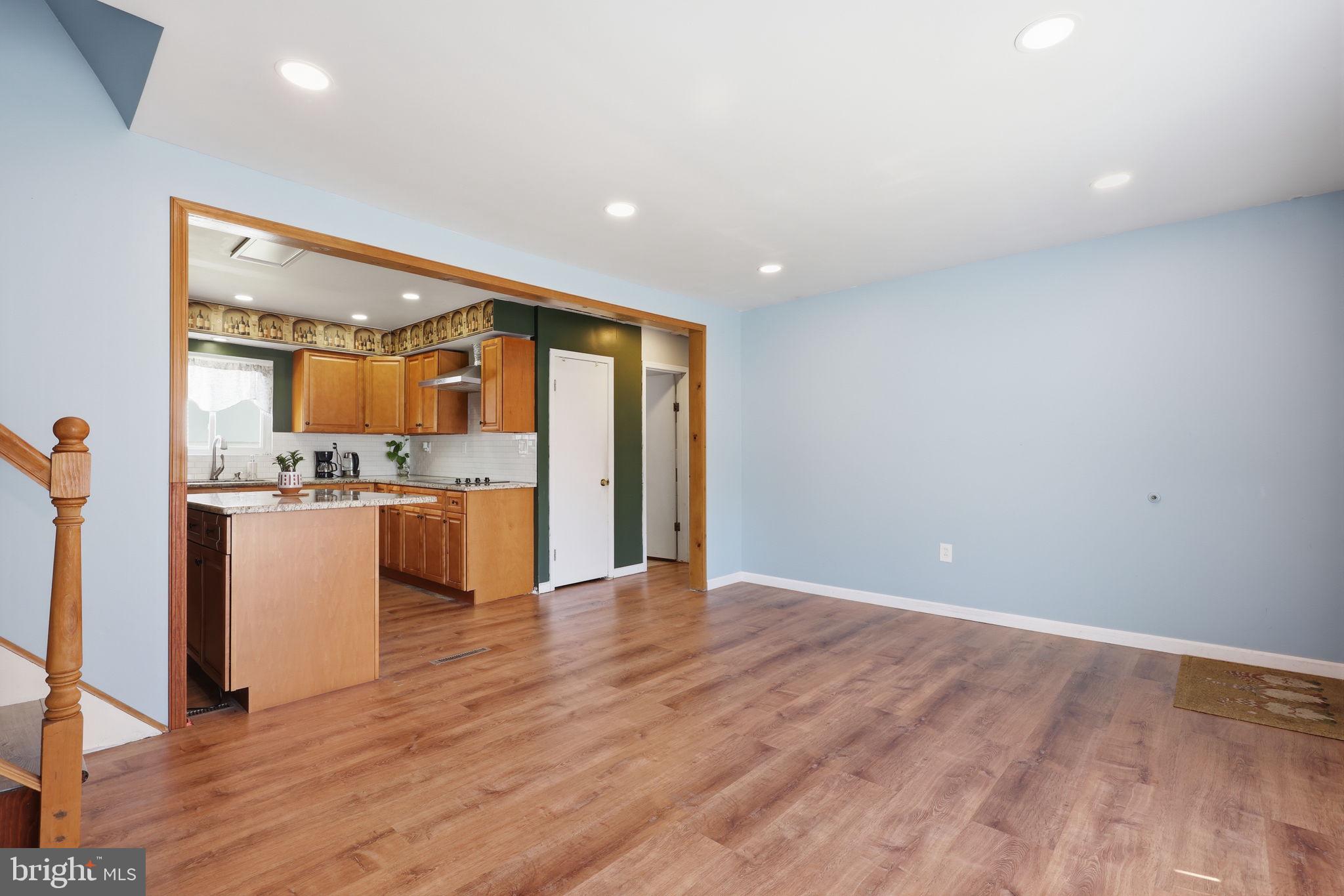 LAUREL BEND - Residential