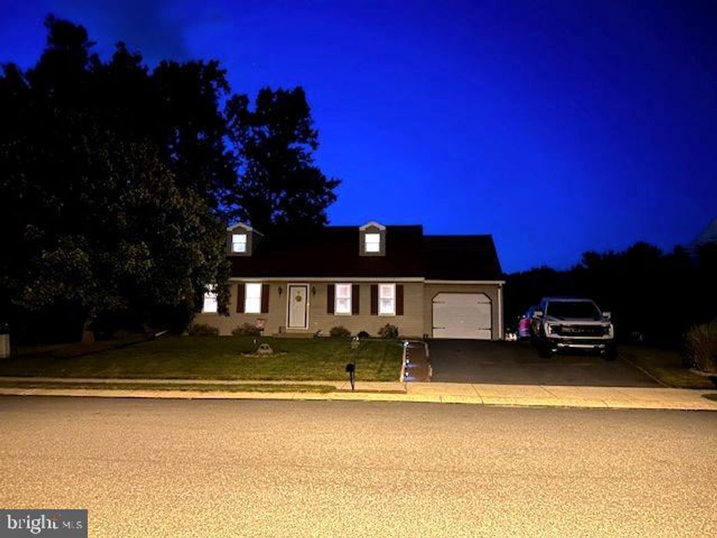 Photo of 29 Buckwheat Drive, DENVER, PA 17517 (MLS # PALA2056710)