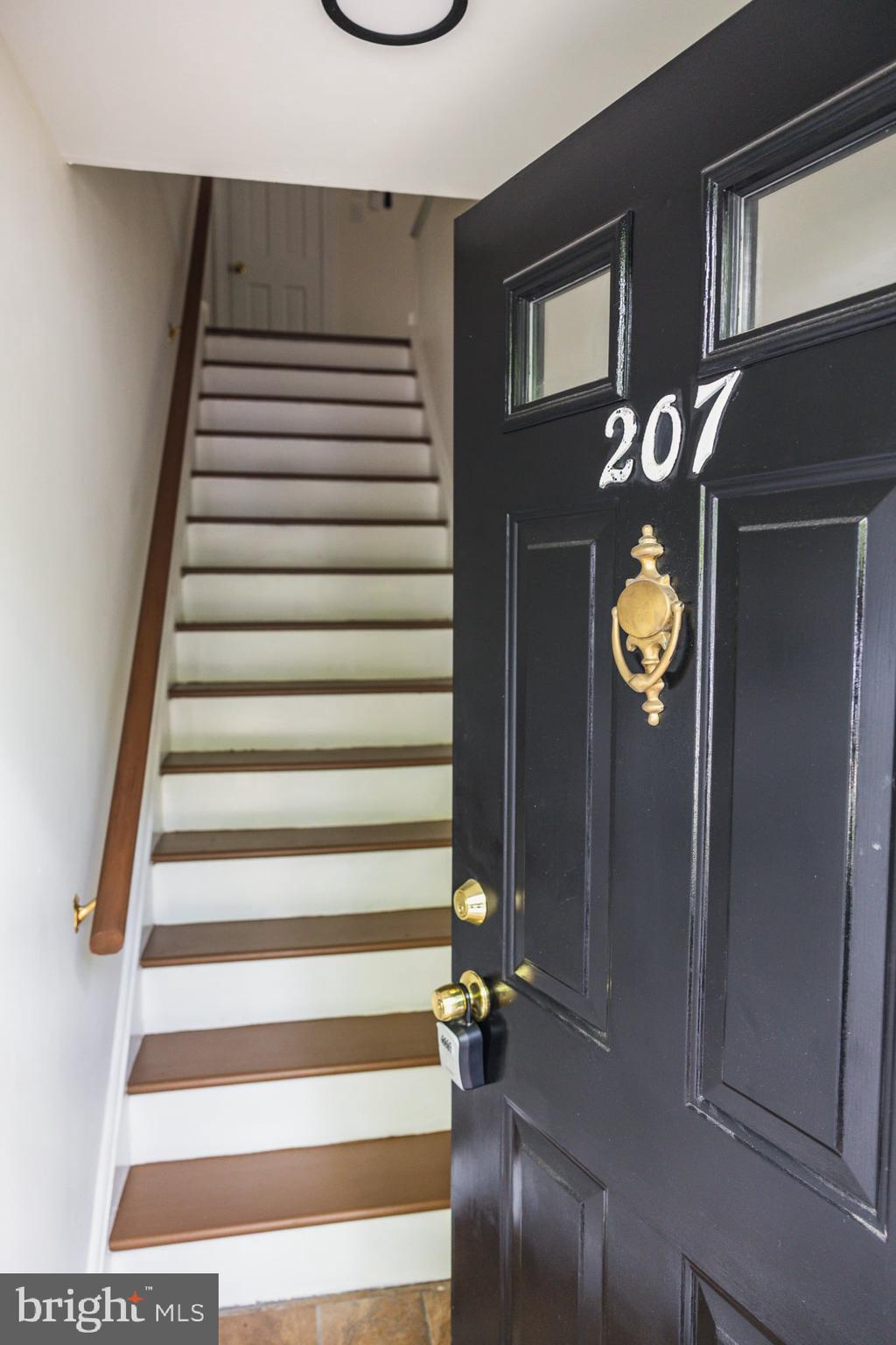 207 YARDLEY CMNS