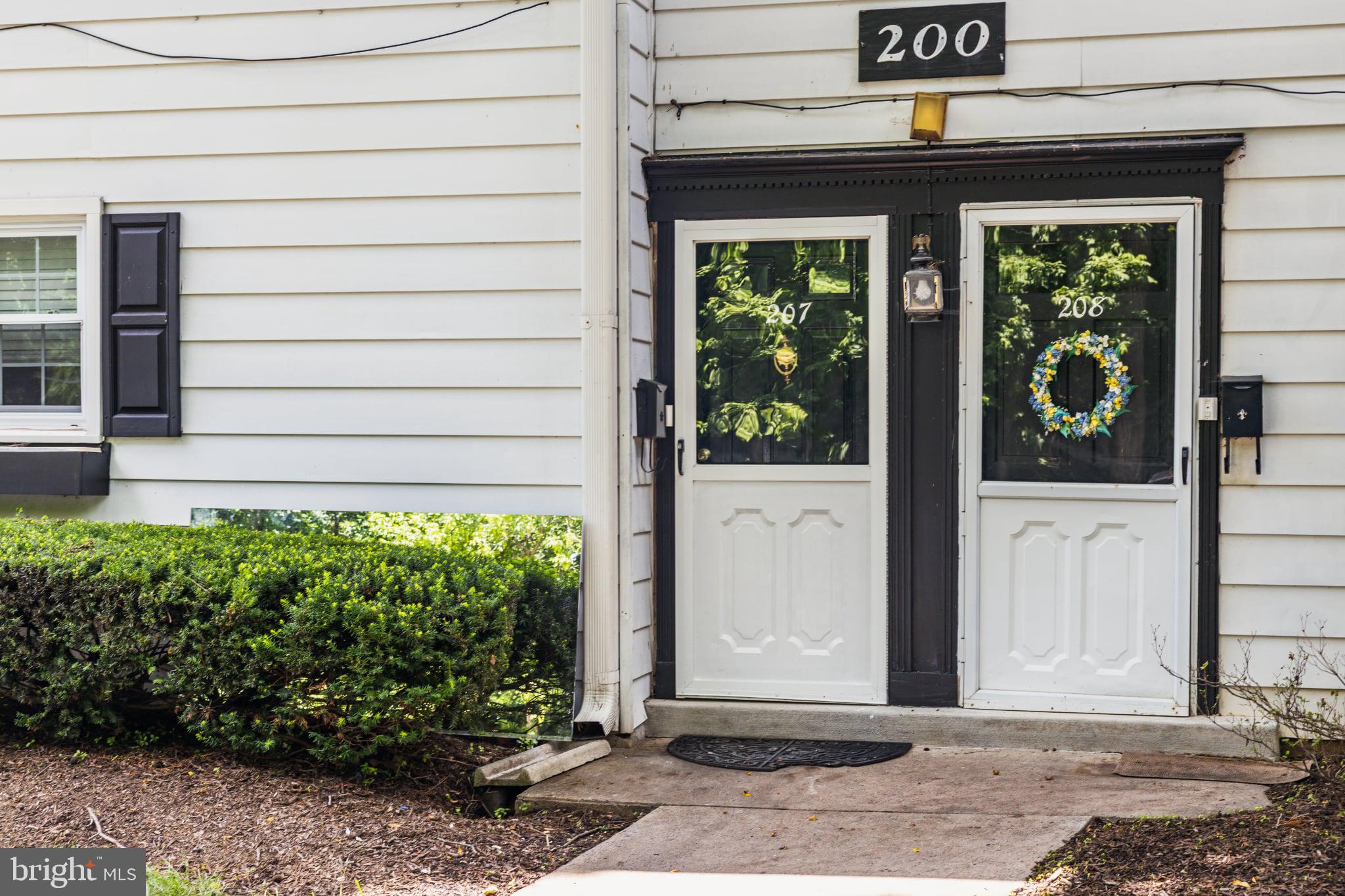 207 YARDLEY CMNS