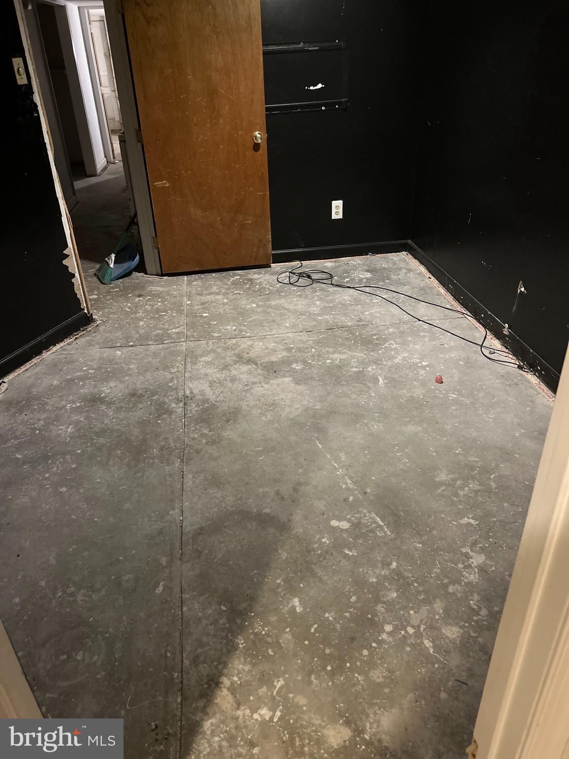 WEST PHILADELPHIA - Residential