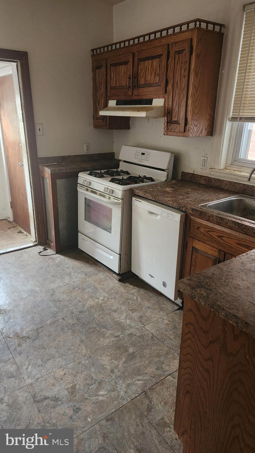 WEST PHILADELPHIA - Residential