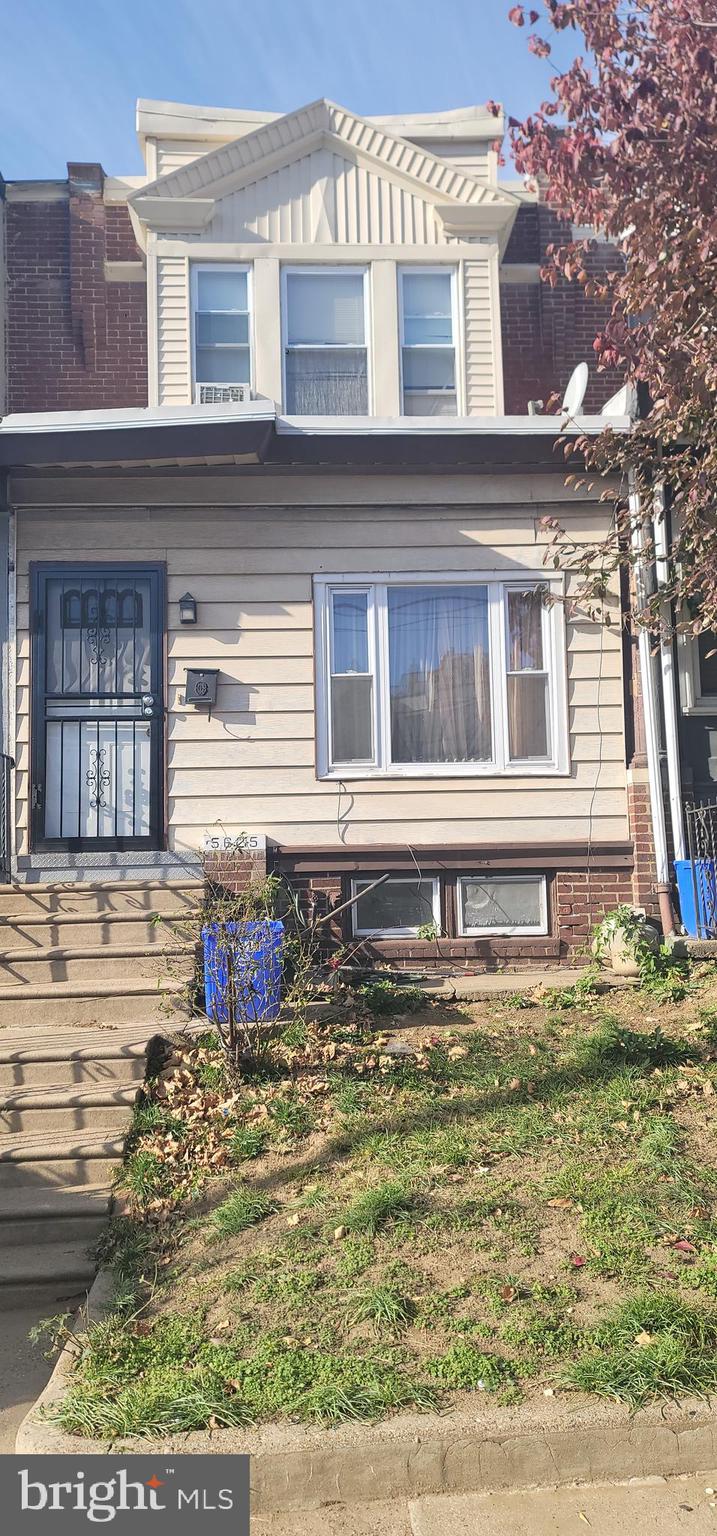 WEST PHILADELPHIA - Residential