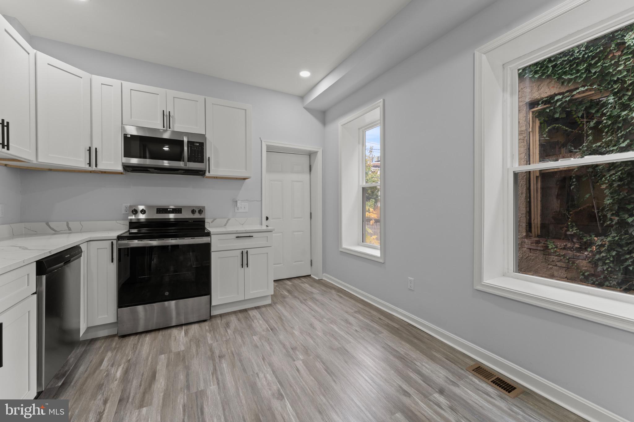 HARLEM PARK - Residential Lease