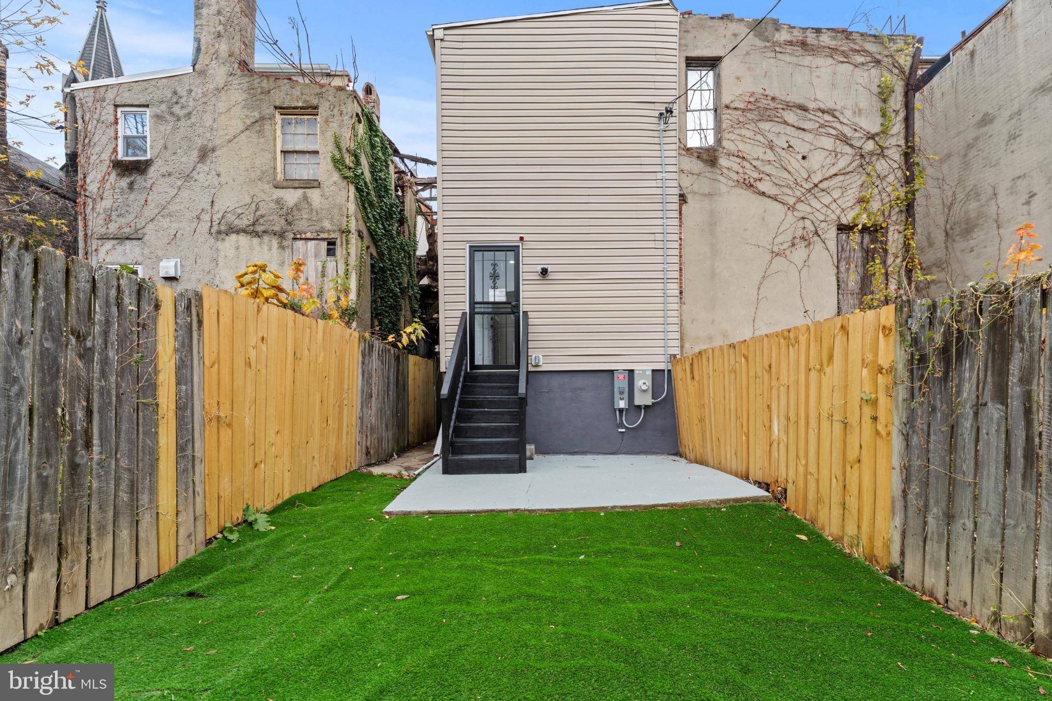 HARLEM PARK - Residential Lease