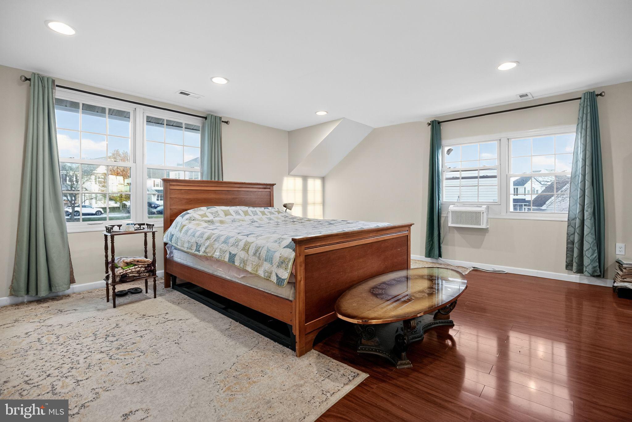 MORTON - Residential