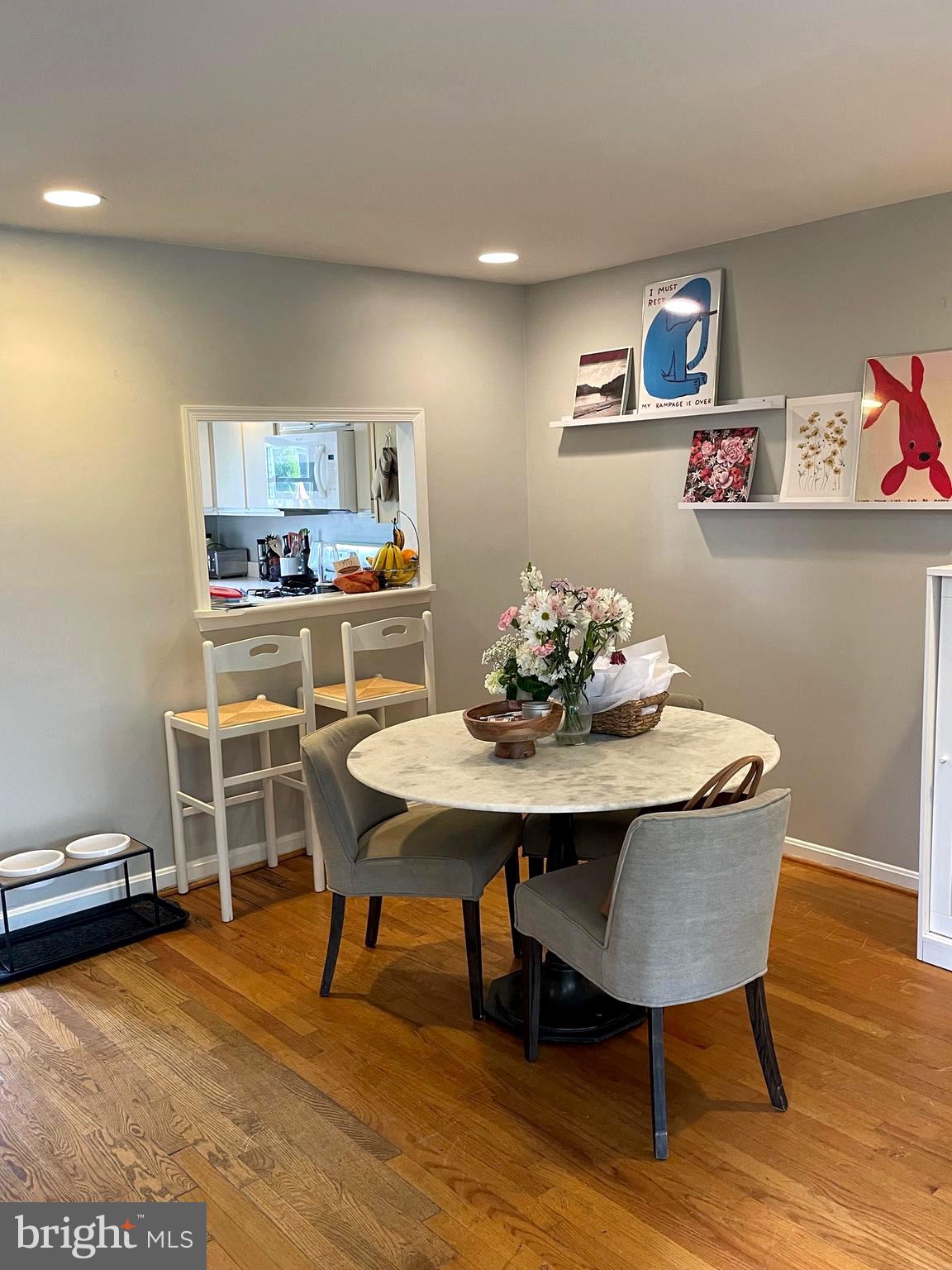 DOUGLAS ESTATES - Residential Lease