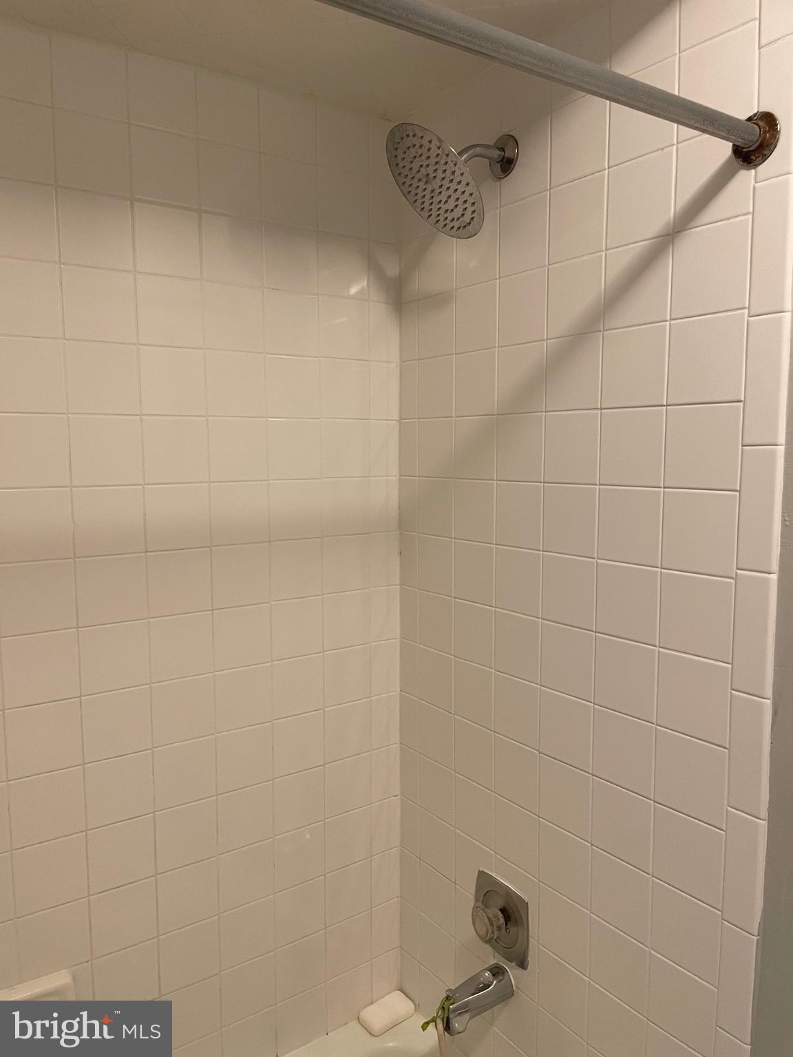 DOUGLAS ESTATES - Residential Lease