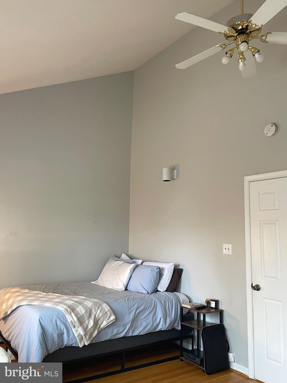 DOUGLAS ESTATES - Residential Lease