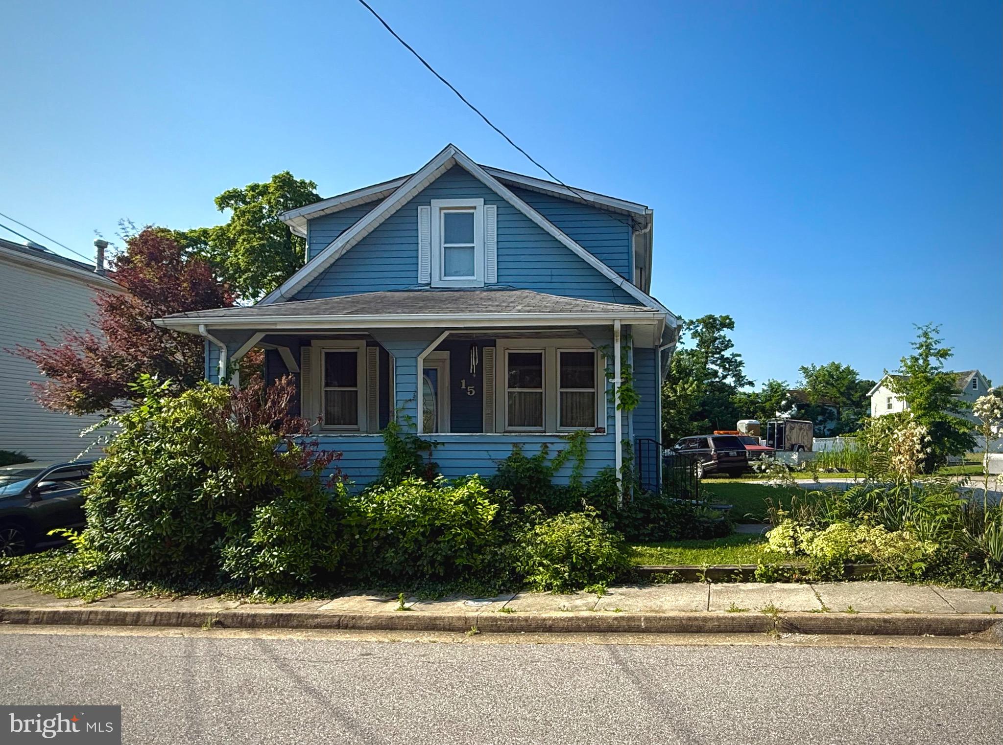 15 SHIPLEY AVENUE