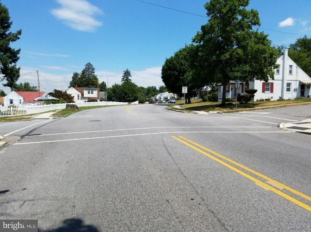 Photo of 442 Pennsylvania Avenue, YORK, PA 17404 (MLS # PAYK2097172)