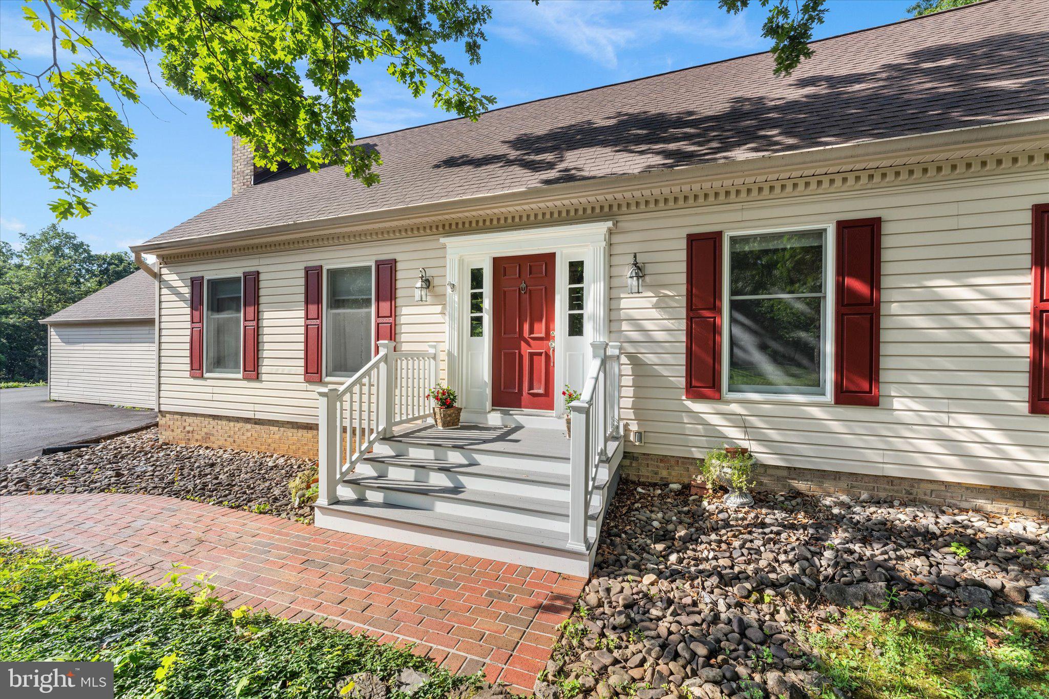 921 FISHPAW ROAD