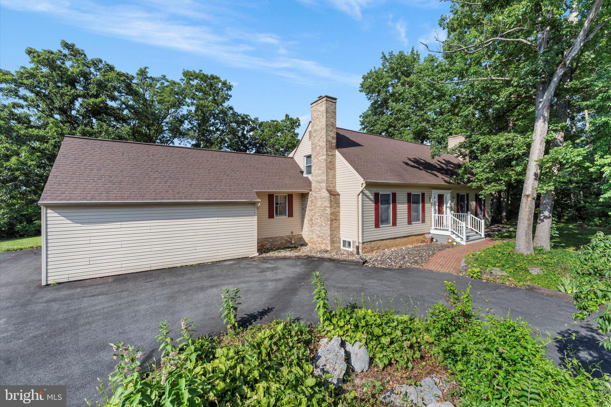 921 FISHPAW ROAD