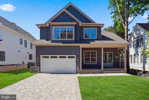 Photo of 4632 3rd St St S, ARLINGTON, VA 22204 (MLS # VAAR2077500)