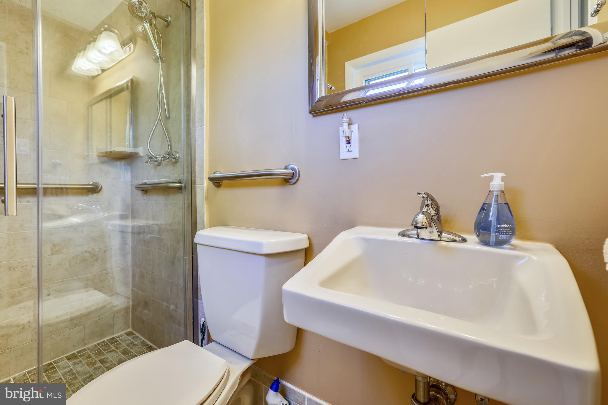 HILLANDALE HEIGHTS - Residential