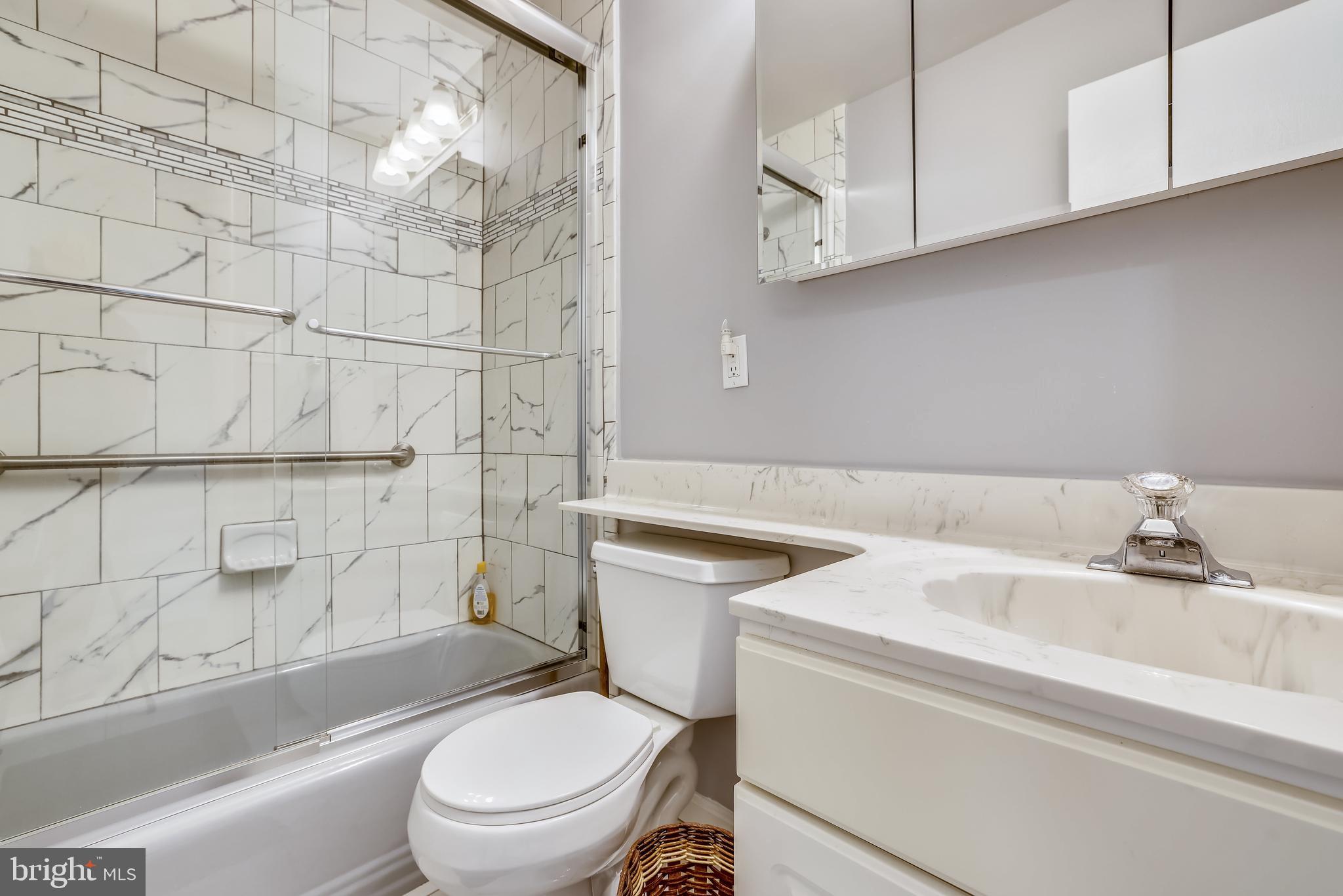 HILLANDALE HEIGHTS - Residential