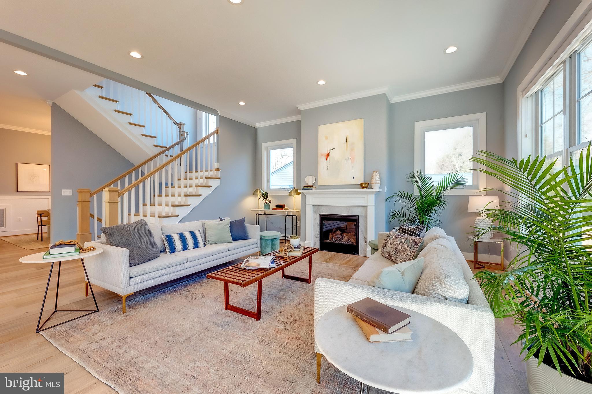 YORKTOWN - Residential