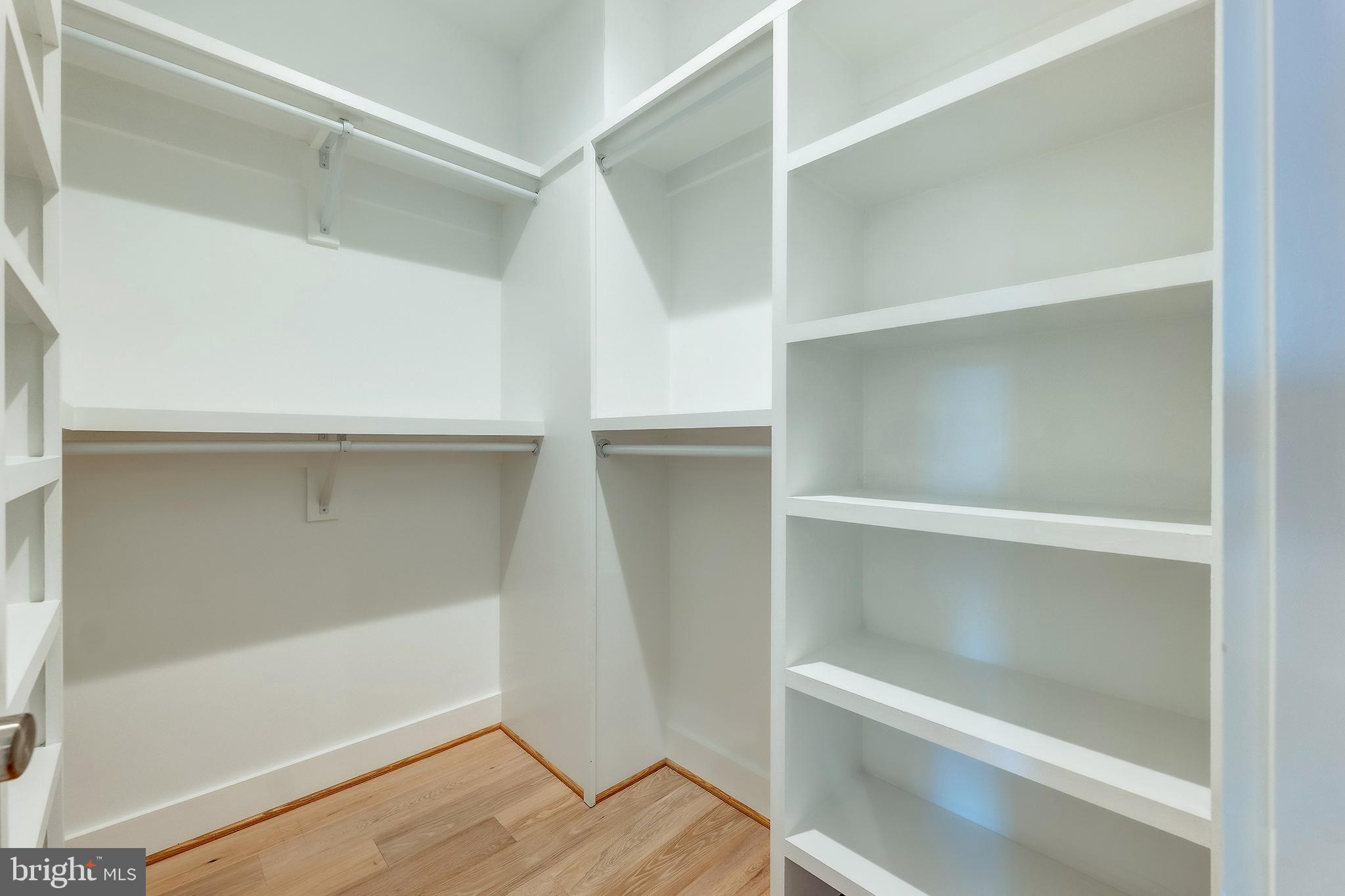 YORKTOWN - Residential