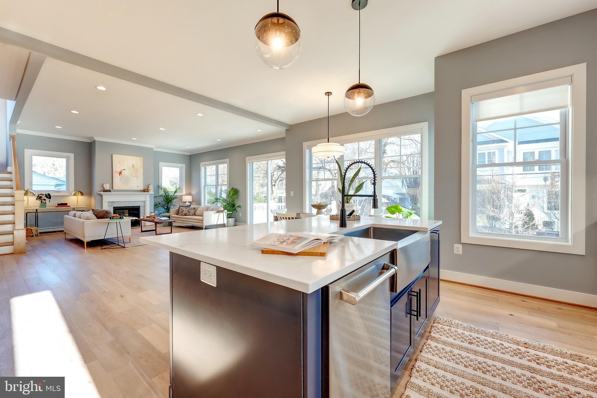 YORKTOWN - Residential