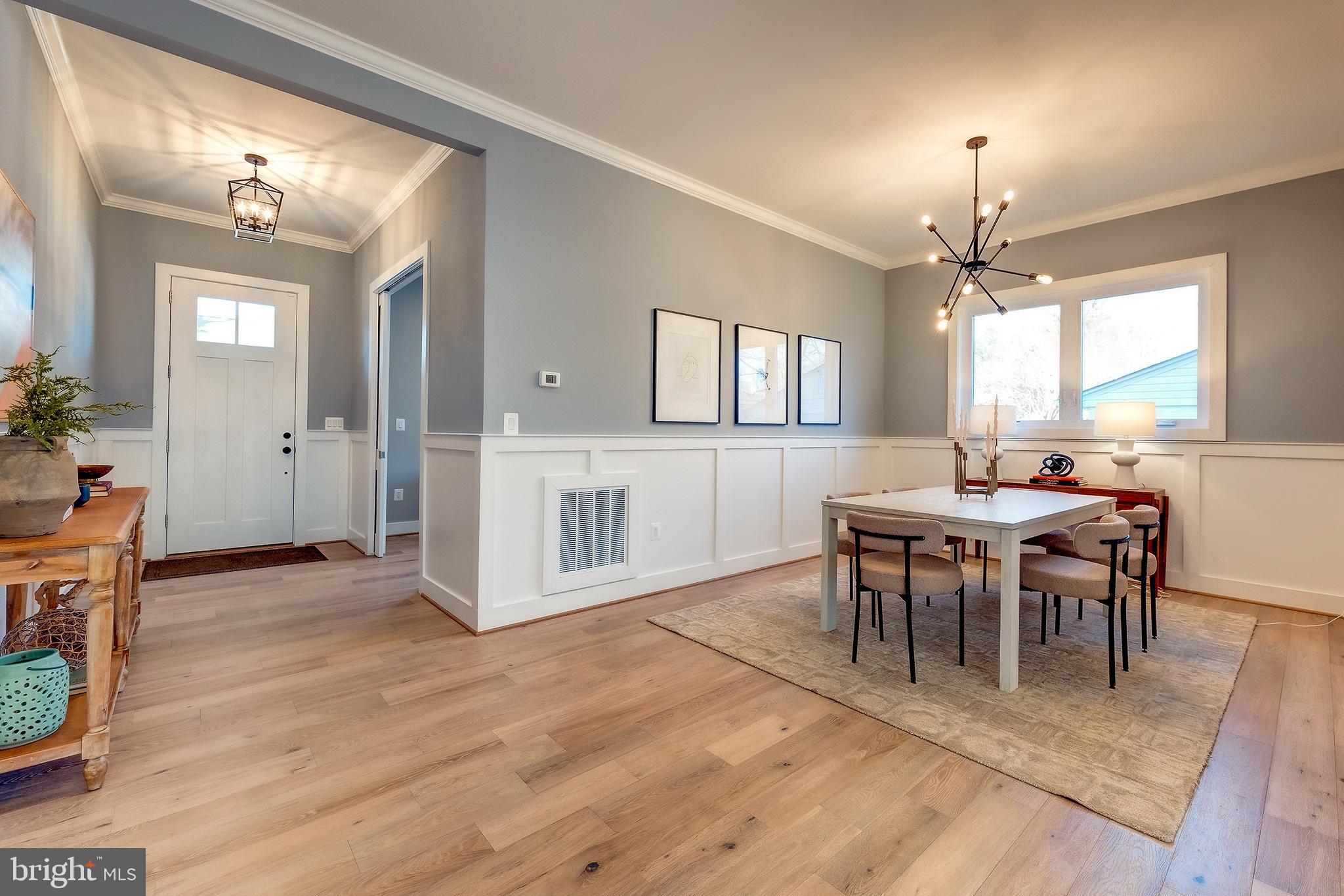 YORKTOWN - Residential