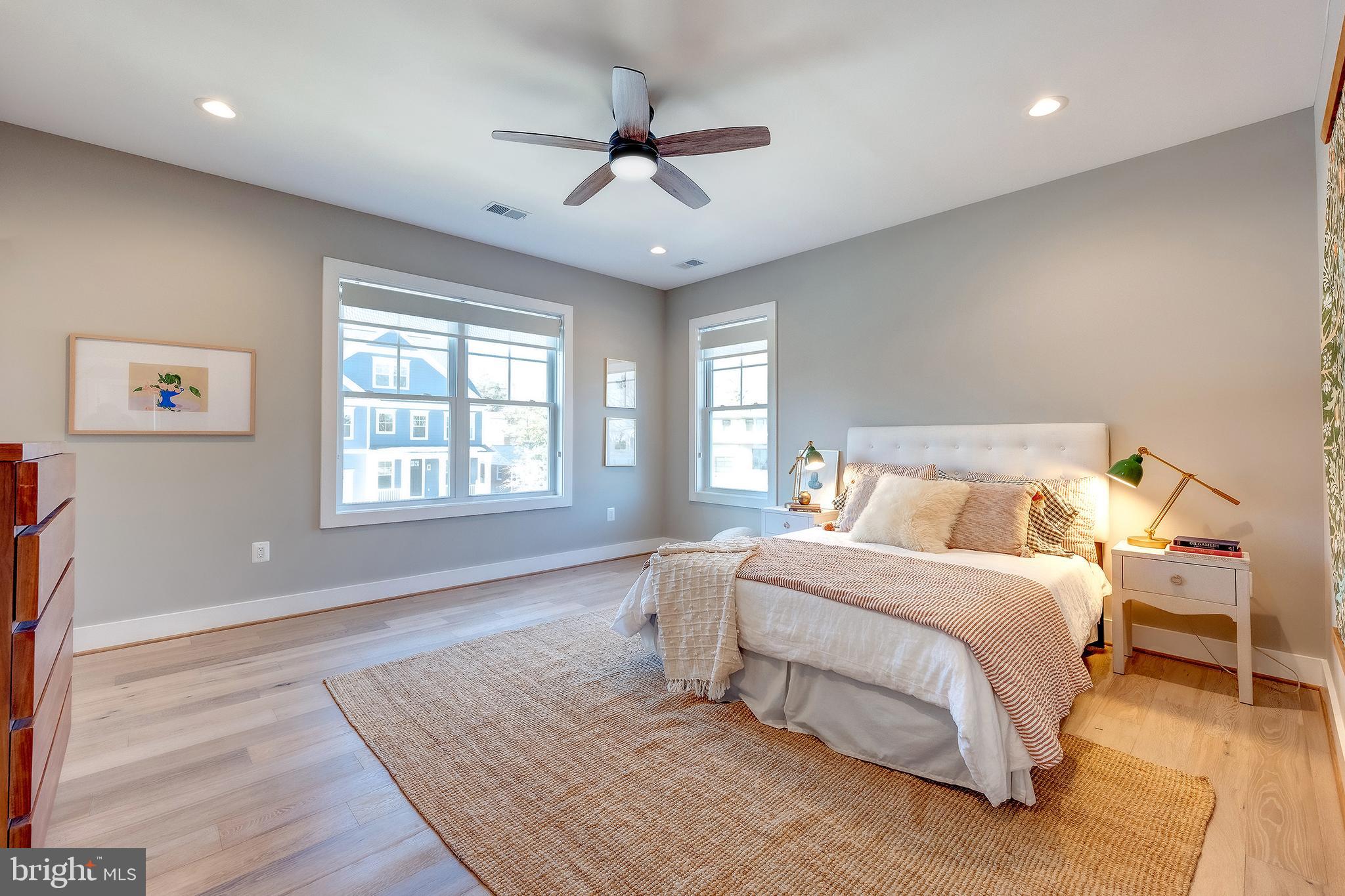 YORKTOWN - Residential