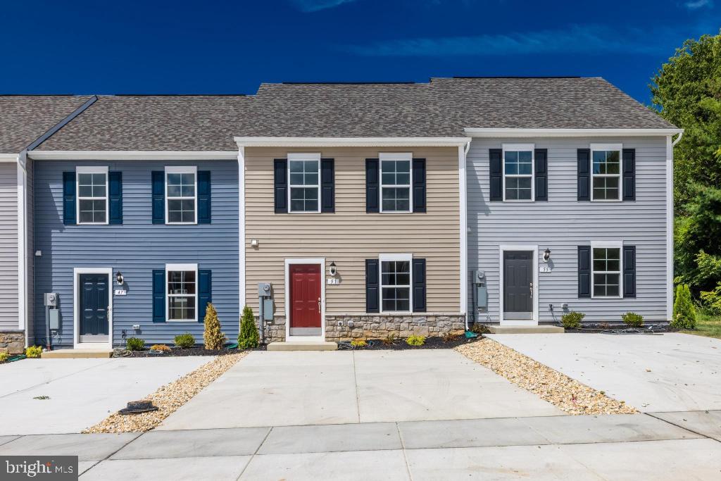 TOWNES AT TATE MANOR - Residential Lease