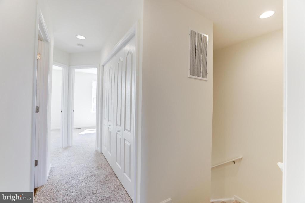 TOWNES AT TATE MANOR - Residential Lease