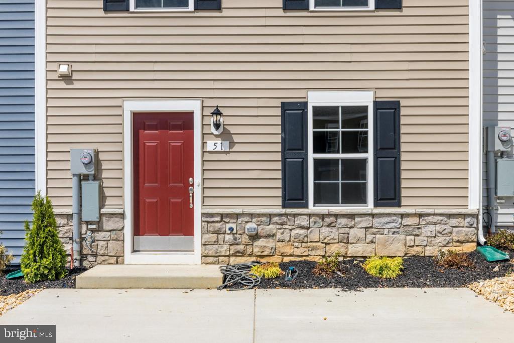 TOWNES AT TATE MANOR - Residential Lease