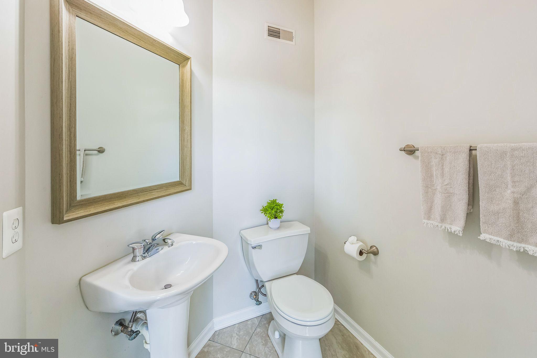 NORTHRIDGE VILLAGE - Residential