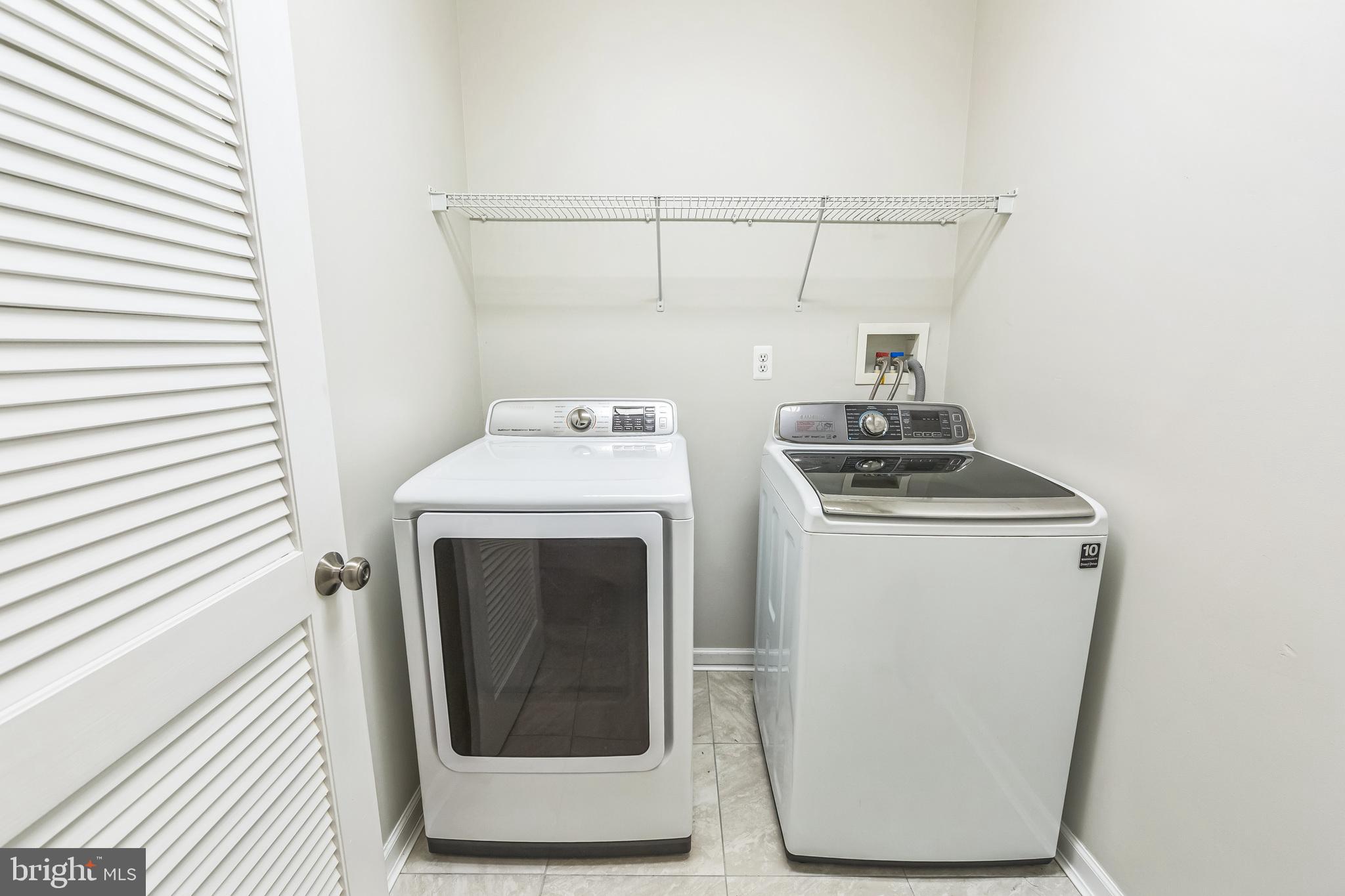 NORTHRIDGE VILLAGE - Residential