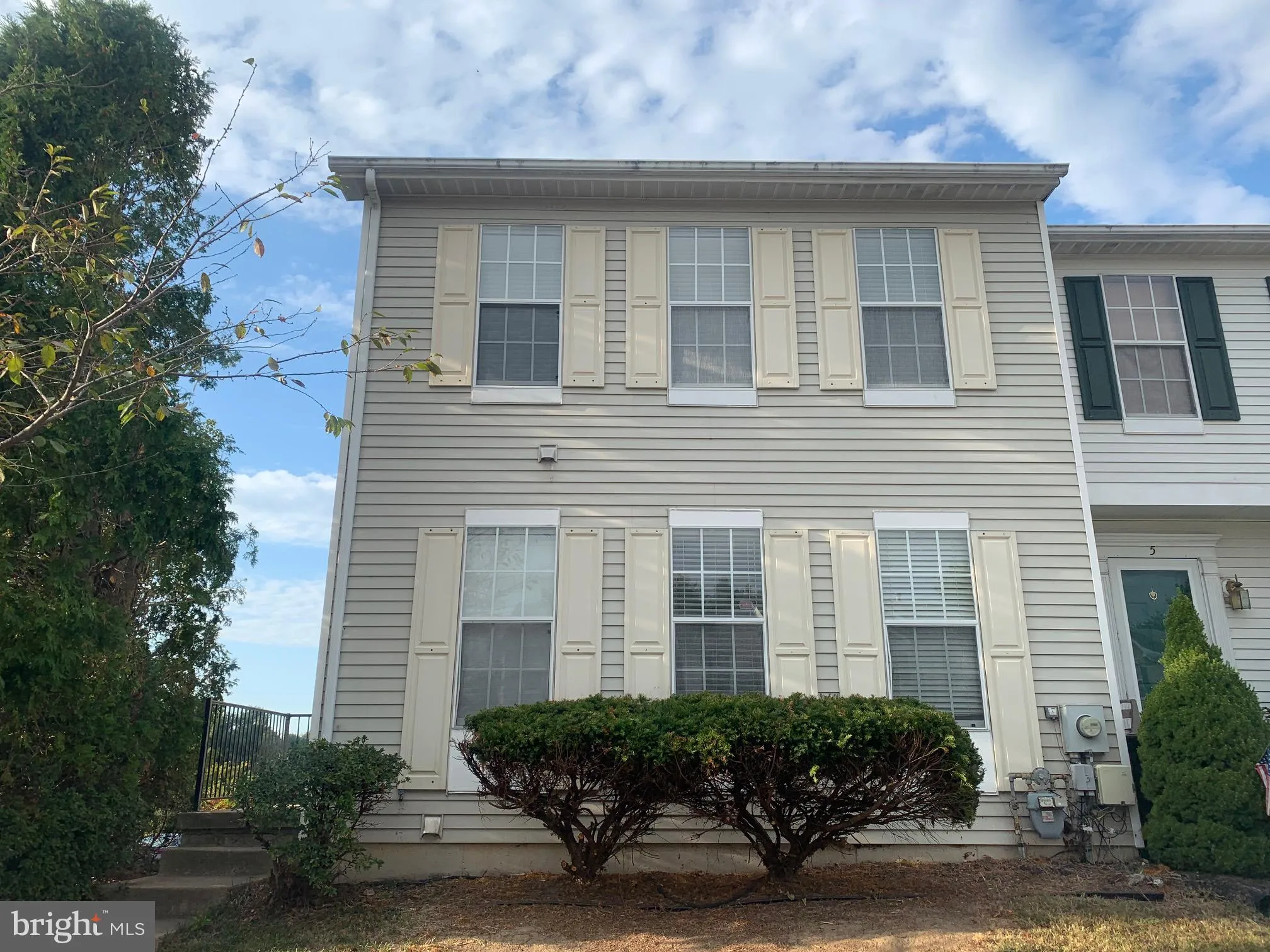 1 E Shetland Court, Newark, DE 19711