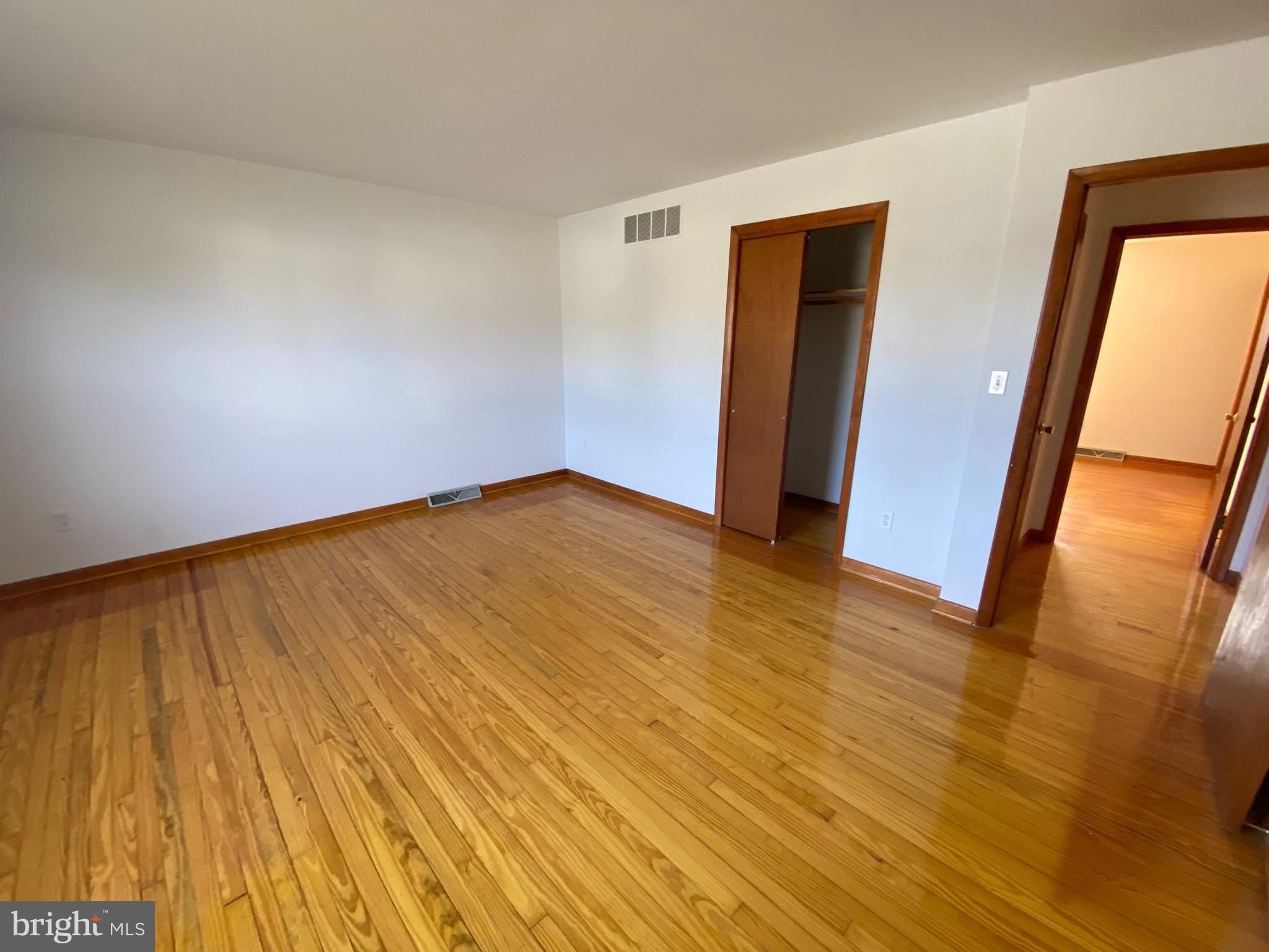 ANDORICK ACRES - Residential Lease